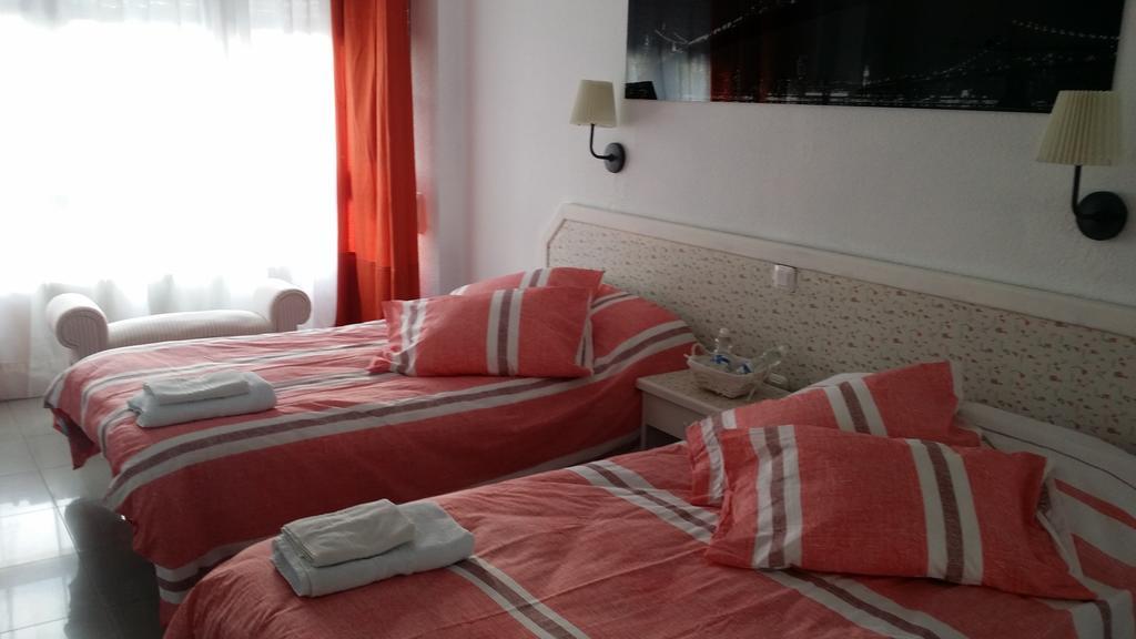 Alojamiento Miramar Santoña 外观 照片