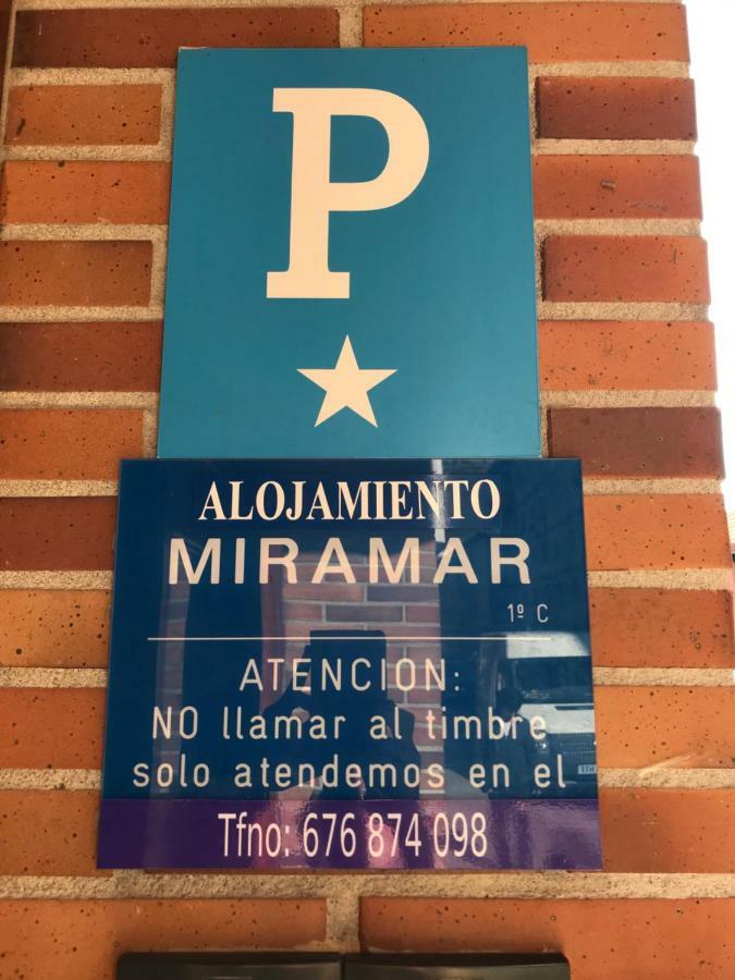 Alojamiento Miramar Santoña 外观 照片